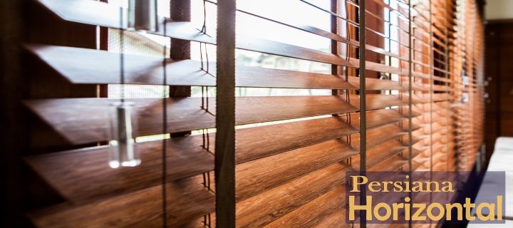 Persiana Horizontal de Madeira